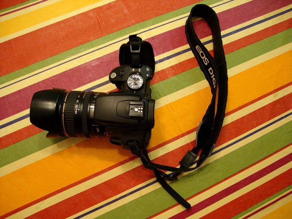 캐논 EOS 350D 레트로 감성 DSLR 바디 외관 및 디자인 디테일